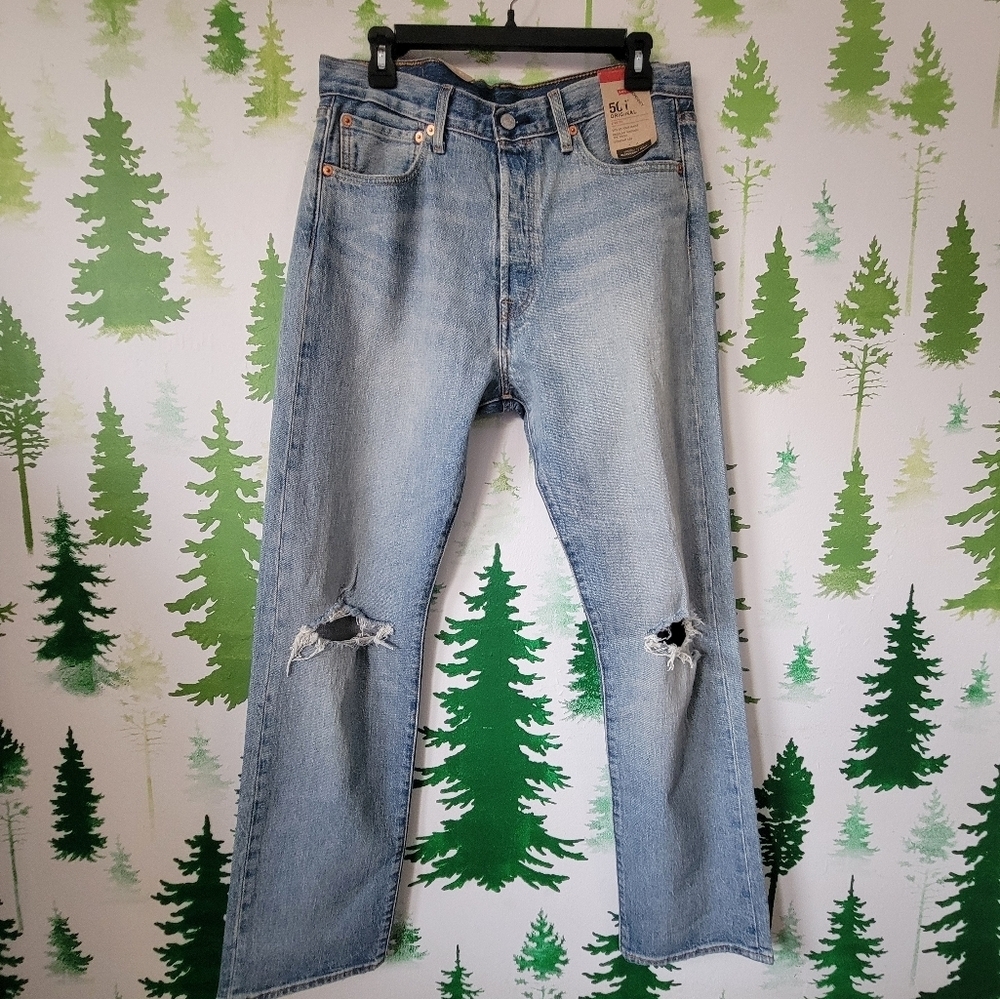 Levi's 501 33x32 Straight Leg Jeans.